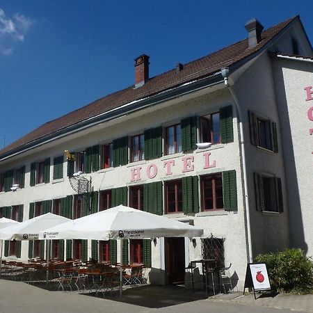 Gasthof Loewen Bassersdorf Exterior photo