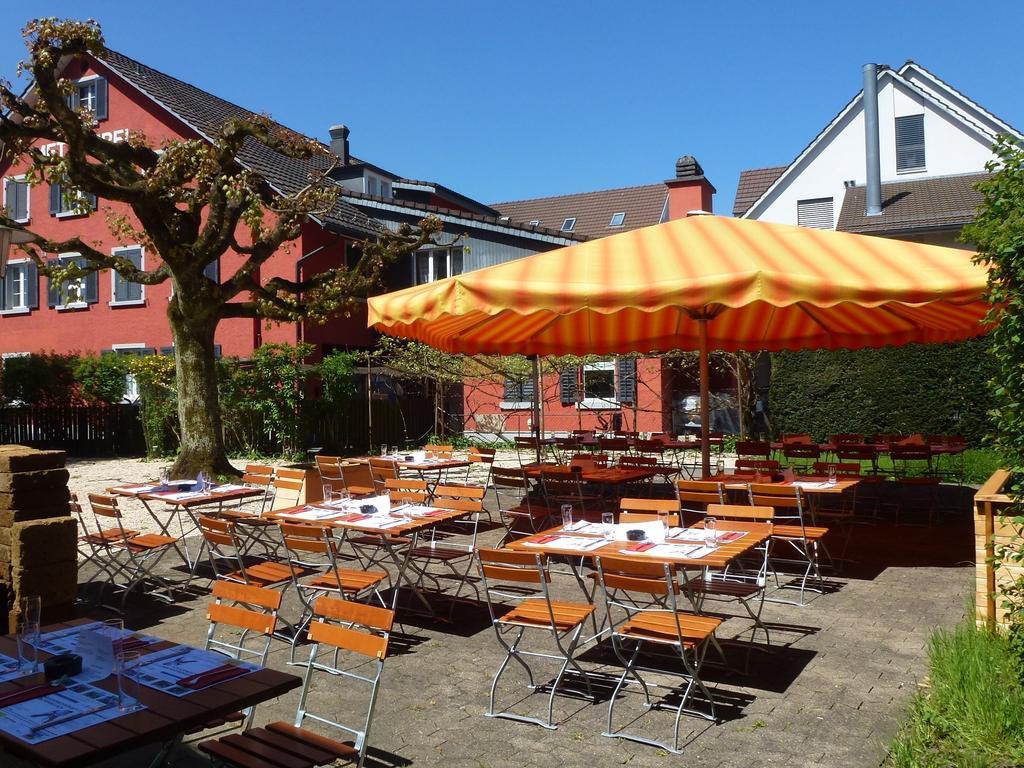 Gasthof Loewen Bassersdorf Exterior photo